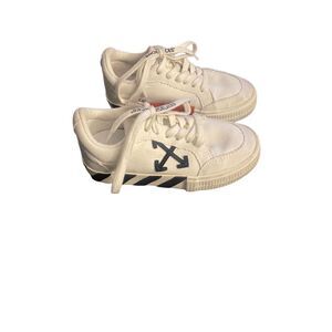 OFF WHITE CANVAS VULCANIZED LACE UP SNEAKER